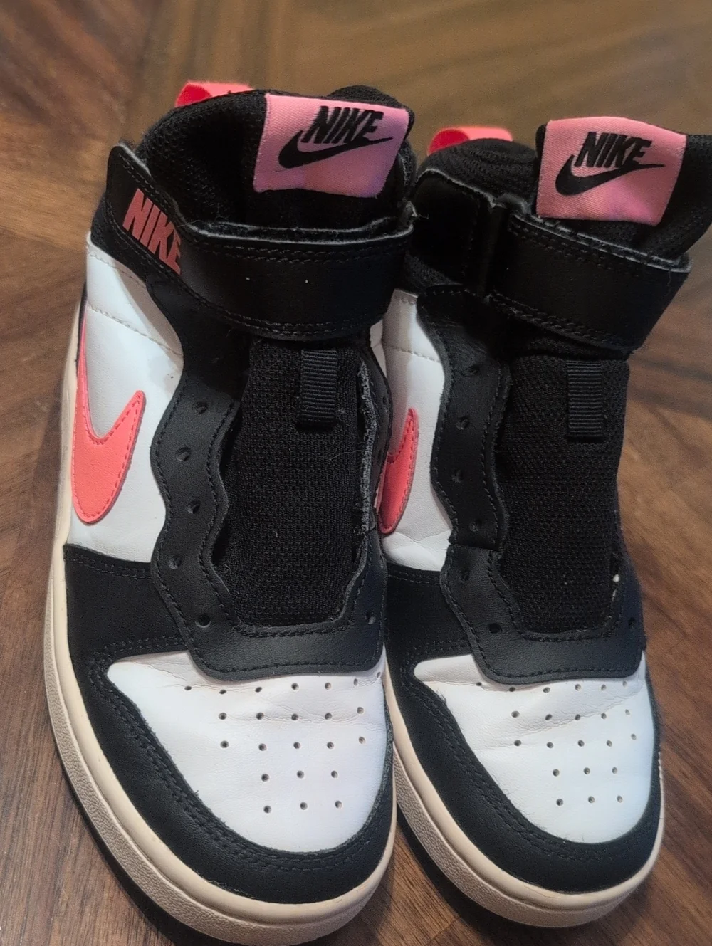 Nike Kids High-Top Sneakers in White, Black & Pink